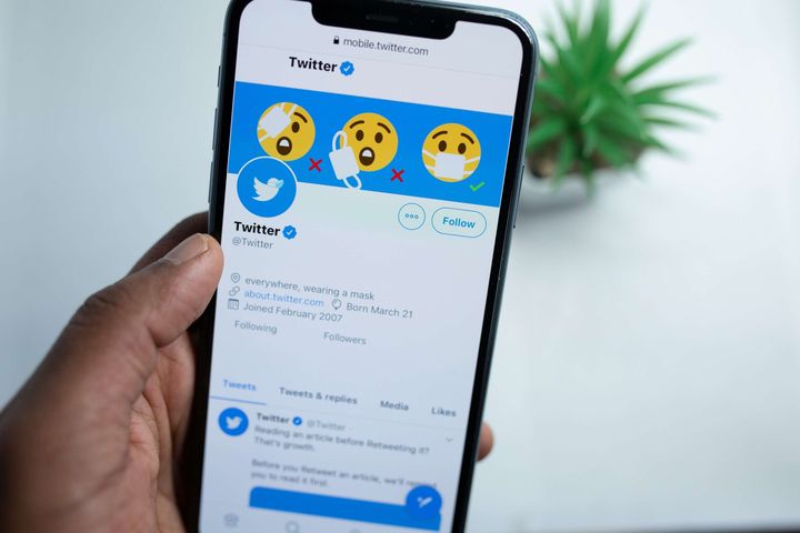 Starting April 2023, Twitter legacy blue checkmarks will seize to exist