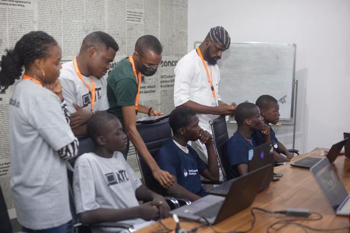 Kids That Code partners with Chess in Slums Africa to teach coding to kids
